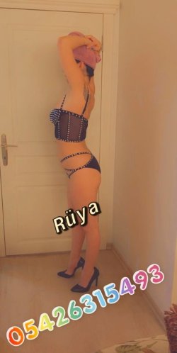 -3ynjku.jpg